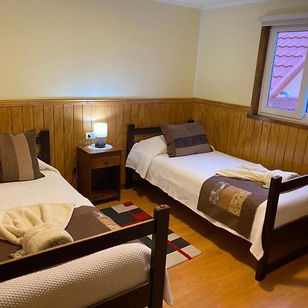 Hostal America En Puerto Natales Exterior foto