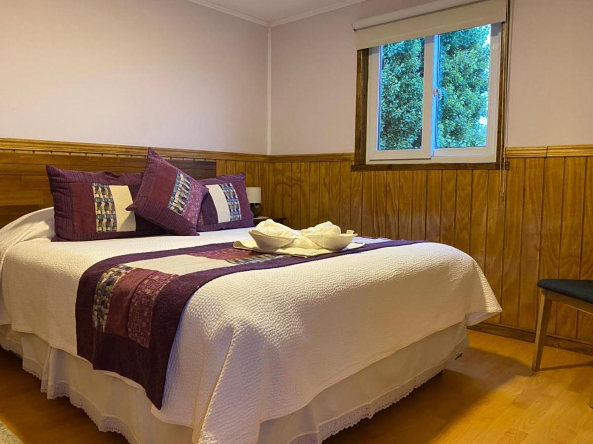 Hostal America En Puerto Natales Exterior foto