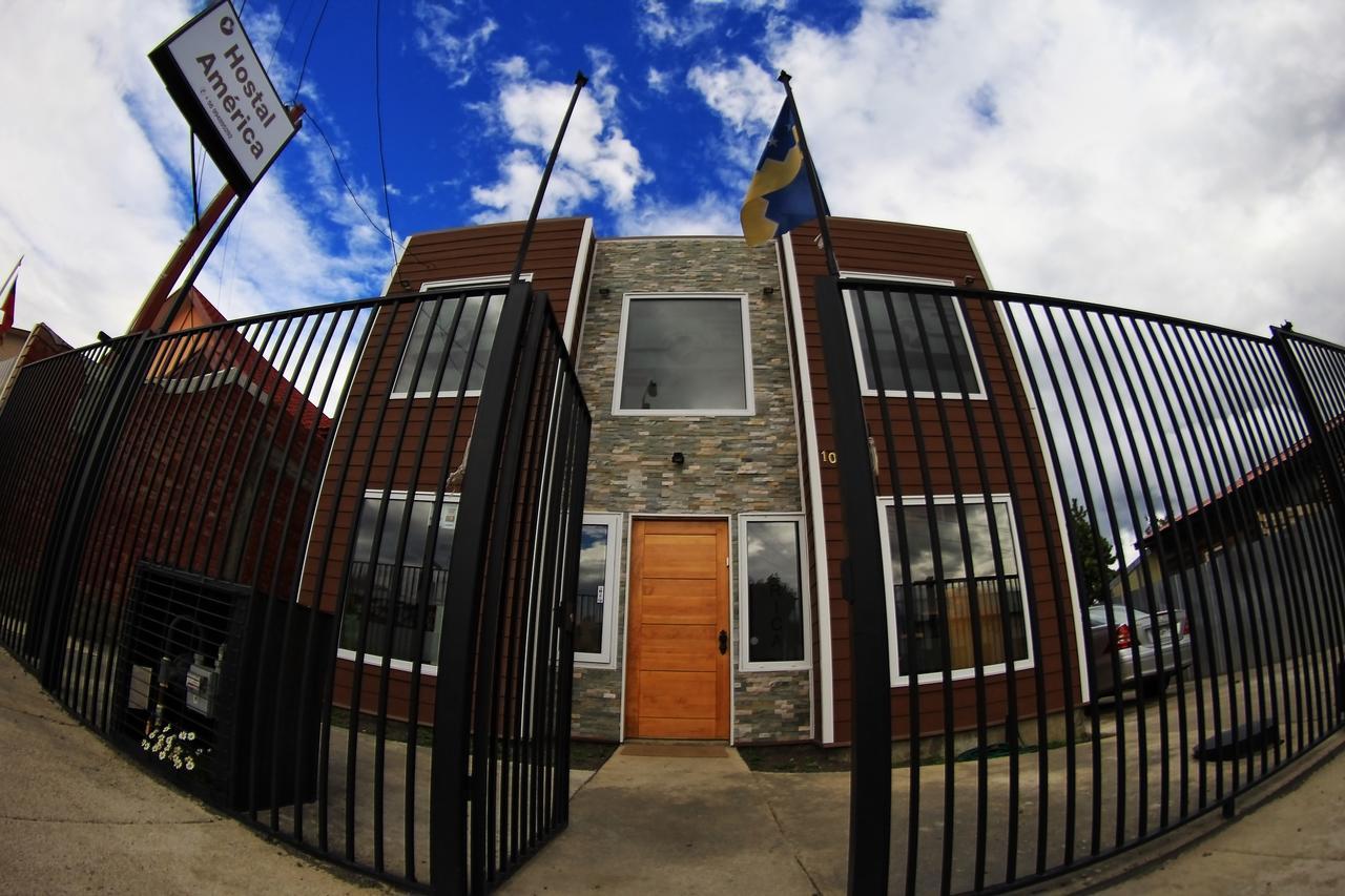 Hostal America En Puerto Natales Exterior foto